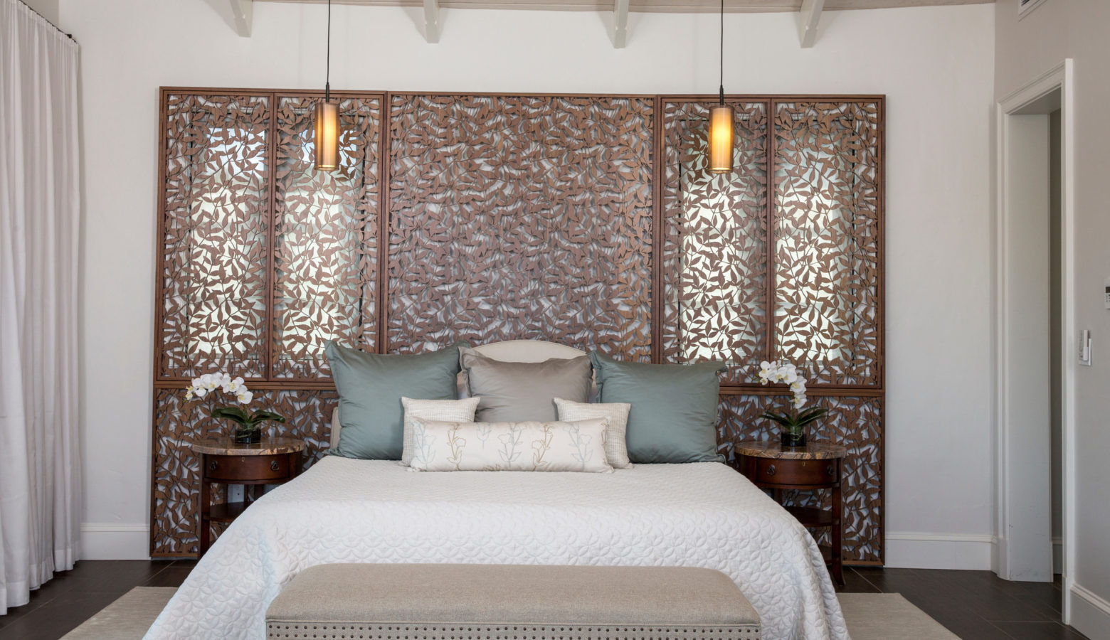 Window Design Trends for your home:  To Dress or Not to Dress?