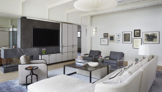 Modern Lakeshore House